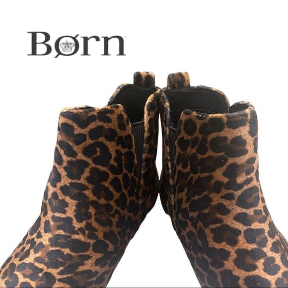 NEW Born Women's Remo Lt. Brown Leopard Fabric Pull On Boots Booties 6.5 - Picture 4 of 6